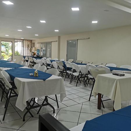 Hotel Armonia Hostal サンサルバドル エクステリア 写真